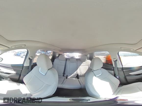 ✅ 2024 Hyundai Tucson Limited • VIN: 5NMJE3DE8RH396687 • Lot: 77101484. Wystawiony na Copart z przebiegiem 2 818 mil. Bezpłatny archiwum sprzedaży aukcyjnych z USA i szczegółowy raport historii pojazdu na DreamBid. Zdjęcie 16.