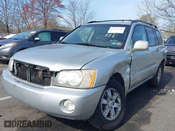 2002 Toyota Highlander with VIN JTEHF21A020087191, listed as a IAAI auction lot 41933458 with 210,341 mi miles and . Bid and sale history available at DreamBid. Image 2.