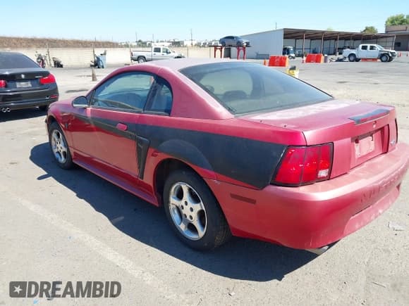 ✅ 1999 Ford Mustang • VIN: 1FAFP4048XF137894 • Lot: 42906281. Wystawiony na IAAI z przebiegiem Nie podano. Bezpłatny archiwum sprzedaży aukcyjnych z USA i szczegółowy raport historii pojazdu na DreamBid. Zdjęcie 3.