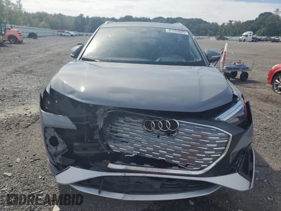 ✅ 2024 Audi Q4 e-tron Premium Plus • VIN: WA1L2BFZ6RP014847 • Лот: 81253825. Опубликован ранее на Copart с пробегом Не указан. Бесплатный доступ к архиву аукционных продаж из США и подробный отчёт об истории автомобиля на DreamBid. Изображение 5.