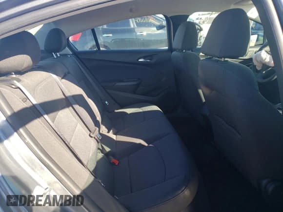 ✅ 2018 Chevrolet Cruze LT • VIN: 1G1BE5SM2J7175102 • Lot: 40743593. Listed on Copart with 23,392 mi. Free auction sales archive from the USA and detailed vehicle history report at DreamBid. Image 10.