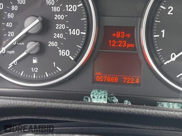 ✅ 2012 BMW 3 Series 328i • VIN: WBADW3C59CE824222 • Lot: 42996880. Wystawiony na IAAI z przebiegiem 57 669 mil. Bezpłatny archiwum sprzedaży aukcyjnych z USA i szczegółowy raport historii pojazdu na DreamBid. Zdjęcie 15.