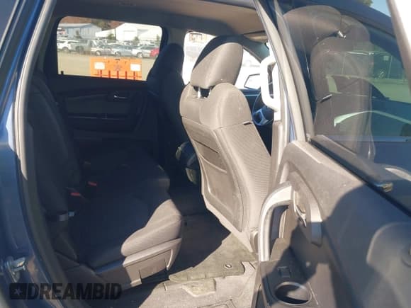 ✅ 2012 Chevrolet Traverse 1LT • VIN: 1GNKVGED2CJ311031 • Lot: 43706015. Wystawiony na IAAI z przebiegiem 148 809 mil. Bezpłatny archiwum sprzedaży aukcyjnych z USA i szczegółowy raport historii pojazdu na DreamBid. Zdjęcie 8.