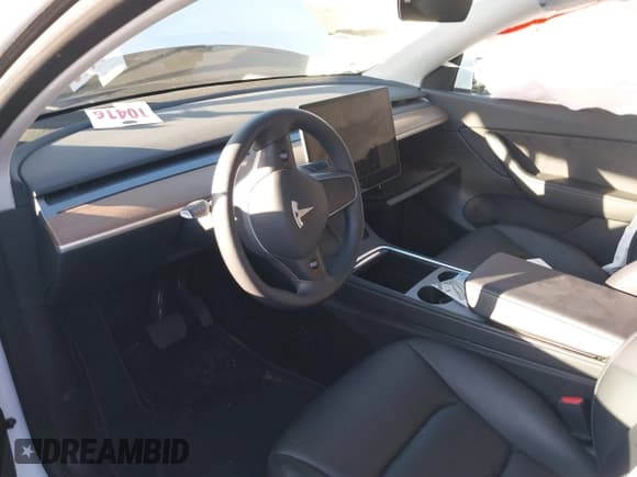 ✅ 2022 Tesla Model Y Long Range • VIN: 7SAYGDEE0NF506224 • Lot: 43551820. Listed on IAAI with 33,368 mi. Free auction sales archive from the USA and detailed vehicle history report at DreamBid. Image 22.