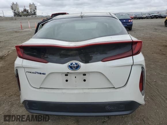 ✅ 2017 Toyota Prius Plus • VIN: JTDKARFP6H3067260 • Lot: 77817244. Listed on Copart with 103,963 mi. Free auction sales archive from the USA and detailed vehicle history report at DreamBid. Image 6.