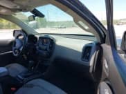 ✅ 2017 Chevrolet Colorado 4WD Work Truck • VIN: 1GCHTBEA4H1303800 • Лот: 42119058. Опубликован ранее на IAAI с пробегом 57 264 миль. Бесплатный доступ к архиву аукционных продаж из США и подробный отчёт об истории автомобиля на DreamBid. Изображение 5.