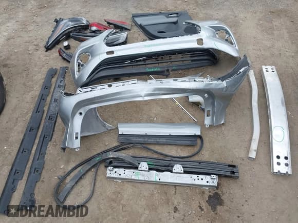 ✅ 2024 Toyota Highlander XLE • VIN: 5TDKDRBH4RS541051 • Лот: 43385217. Опубликован ранее на IAAI с пробегом 17 943 миль. Бесплатный доступ к архиву аукционных продаж из США и подробный отчёт об истории автомобиля на DreamBid. Изображение 12.