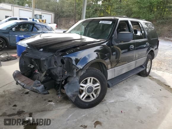 ✅ 2003 Ford Expedition Special Service • VIN: 1FMRU15L73LA14898 • Lot: 82264485. Wystawiony na Copart z przebiegiem Nie podano. Bezpłatny archiwum sprzedaży aukcyjnych z USA i szczegółowy raport historii pojazdu na DreamBid. Zdjęcie 1.