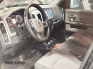 ✅ 2010 Dodge 1500 ST • VIN: 1D7RV1GP5AS219355 • Lot: 42849108. Wystawiony na IAAI z przebiegiem 235 215 mil. Bezpłatny archiwum sprzedaży aukcyjnych z USA i szczegółowy raport historii pojazdu na DreamBid. Zdjęcie 5.