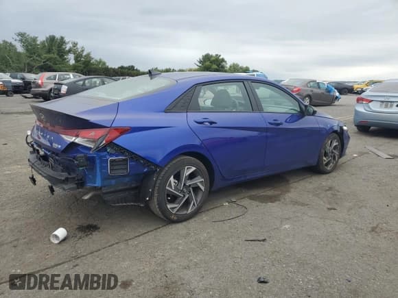 ✅ 2025 Hyundai Elantra SEL Sport • VIN: KMHLM4DGXSU996009 • Lot: 80370785. Listed on Copart with 6,086 mi. Free auction sales archive from the USA and detailed vehicle history report at DreamBid. Image 3.