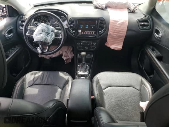 ✅ 2021 Jeep Compass Limited • VIN: 3C4NJCCB2MT559401 • Lot: 68900645. Wystawiony na Copart z przebiegiem 76 940 mil. Bezpłatny archiwum sprzedaży aukcyjnych z USA i szczegółowy raport historii pojazdu na DreamBid. Zdjęcie 8.