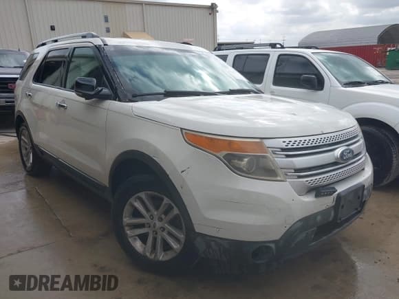 ✅ 2012 Ford Explorer XLT • VIN: 1FMHK7D86CGA53122 • Lot: 43682950. Wystawiony na IAAI z przebiegiem 284 097 mil. Bezpłatny archiwum sprzedaży aukcyjnych z USA i szczegółowy raport historii pojazdu na DreamBid. Zdjęcie 1.