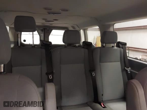 ✅ 2016 Ford Transit XLT • VIN: 1FBZX2ZM3GKA98240 • Lot: 43839535. Wystawiony na IAAI z przebiegiem 174 963 mil. Bezpłatny archiwum sprzedaży aukcyjnych z USA i szczegółowy raport historii pojazdu na DreamBid. Zdjęcie 8.