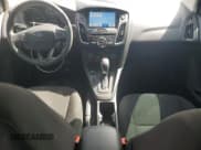 ✅ 2018 Ford Focus SEL • VIN: 1FADP3M22JL230011 • Lot: 71187205. Wystawiony na Copart z przebiegiem 74 622 mil. Bezpłatny archiwum sprzedaży aukcyjnych z USA i szczegółowy raport historii pojazdu na DreamBid. Zdjęcie 8.