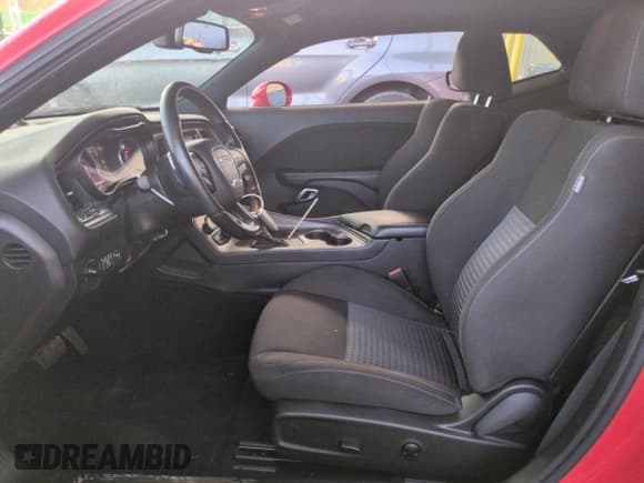 ✅ 2023 Dodge Challenger R/T • VIN: 2C3CDZBT9PH573678 • Lot: 72171174. Wystawiony na Copart z przebiegiem 35 517 mil. Bezpłatny archiwum sprzedaży aukcyjnych z USA i szczegółowy raport historii pojazdu na DreamBid. Zdjęcie 7.