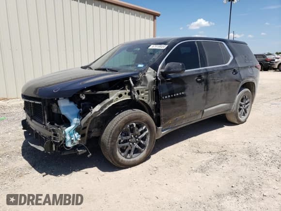 ✅ 2023 Chevrolet Traverse LS • VIN: 1GNERFKW8PJ331453 • Lot: 67918934. Wystawiony na Copart z przebiegiem 19 000 mil. Bezpłatny archiwum sprzedaży aukcyjnych z USA i szczegółowy raport historii pojazdu na DreamBid. Zdjęcie 1.
