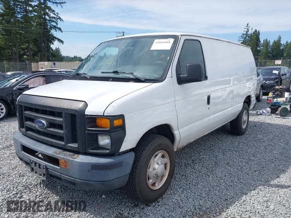✅ 2011 Ford Econoline Cargo Commercial • VIN: 1FTNE2EL8BDB35308 • Lot: 42841068. Listed on IAAI with 126,759 mi. Free auction sales archive from the USA and detailed vehicle history report at DreamBid. Image 2.