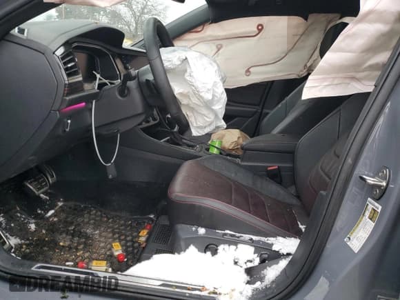 ✅ 2022 Volkswagen Jetta Autobahn • VIN: 3VW2T7BU9NM014747 • Lot: 44771645. Listed on Copart with 29,701 mi. Free auction sales archive from the USA and detailed vehicle history report at DreamBid. Image 7.