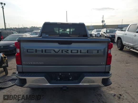 2022 Chevrolet Silverado 1500 LT z VIN 3GCPWCED4NG132191, wystawiony jako IAAI lot #42050267 z przebiegiem 63 795 mil mil oraz . Historia ofert i sprzedaży dostępna na DreamBid. Obrazek 16.