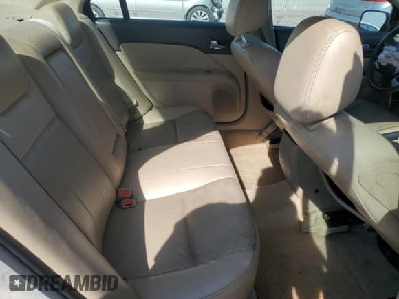 ✅ 2009 Mercury Milan Premier • VIN: 3MEHM08179R624099 • Lot: 70907325. Wystawiony na Copart z przebiegiem 204 099 mil. Bezpłatny archiwum sprzedaży aukcyjnych z USA i szczegółowy raport historii pojazdu na DreamBid. Zdjęcie 10.