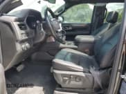 ✅ 2023 Chevrolet Suburban RST • VIN: 1GNSKEKD3PR493055 • Лот: 68892145. Опубликован ранее на Copart с пробегом 75 596 миль. Бесплатный доступ к архиву аукционных продаж из США и подробный отчёт об истории автомобиля на DreamBid. Изображение 7.