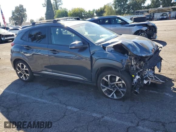 ✅ 2022 Hyundai Kona Limited • VIN: KM8K53A37NU819524 • Лот: 87104535. Опубликован ранее на Copart с пробегом 70 149 миль. Бесплатный доступ к архиву аукционных продаж из США и подробный отчёт об истории автомобиля на DreamBid. Изображение 4.