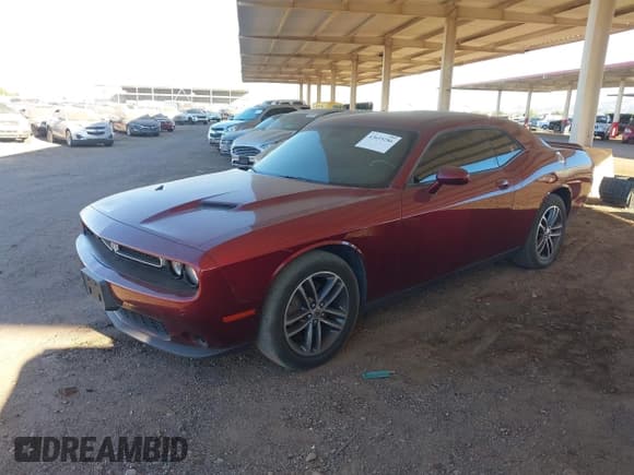 ✅ 2019 Dodge Challenger SXT • VIN: 2C3CDZGG8KH611261 • Lot: 43655286. Listed on IAAI with 325,665 mi. Free auction sales archive from the USA and detailed vehicle history report at DreamBid. Image 18.