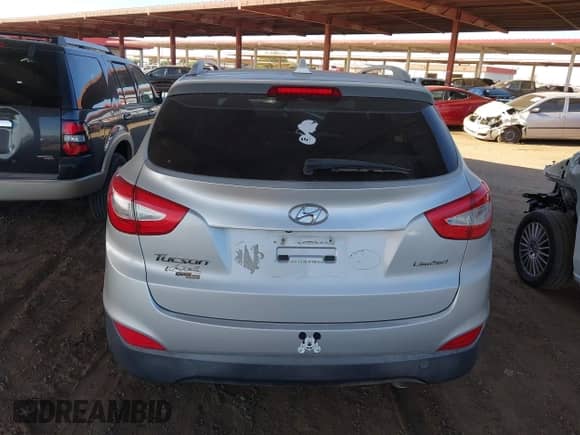 2015 Hyundai Tucson SE с VIN KM8JU3AG9FU988060, выставлен на аукционе IAAI как лот 43597545 с пробегом Не указан миль и . История ставок и продаж доступна на DreamBid. Изображение 17.