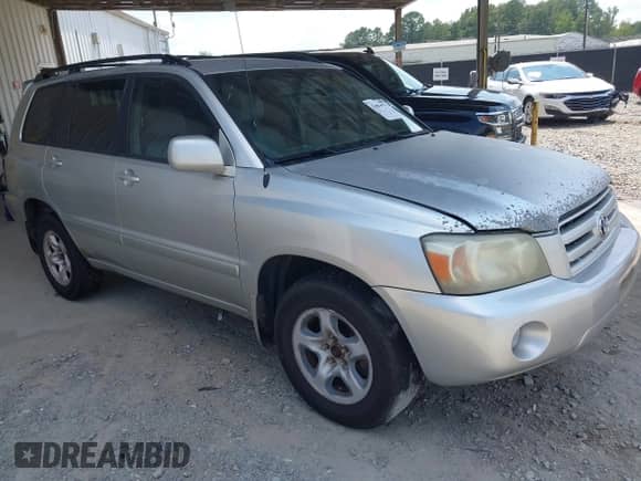 2007 Toyota Highlander z VIN JTEGD21A970162964, wystawiony jako IAAI lot #43024821 z przebiegiem 235 884 mil mil oraz . Historia ofert i sprzedaży dostępna na DreamBid. Obrazek 1.