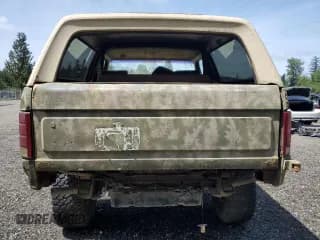 ✅ 1983 Ford Bronco • VIN: 1FMEU15G0DLA49642 • Лот: 60506405. Опубликован ранее на Copart с пробегом Не указан. Бесплатный доступ к архиву аукционных продаж из США и подробный отчёт об истории автомобиля на DreamBid. Изображение 6.