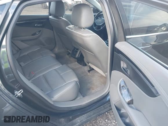 ✅ 2015 Chevrolet Impala LTZ • VIN: 2G1165S33F9191301 • Lot: 43492752. Wystawiony na IAAI z przebiegiem 152 446 mil. Bezpłatny archiwum sprzedaży aukcyjnych z USA i szczegółowy raport historii pojazdu na DreamBid. Zdjęcie 8.