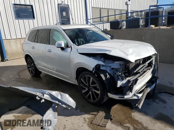✅ 2022 Volvo XC90 Momentum • VIN: YV4A22PK0N1810390 • Lot: 93047425. Listed on Copart with 34,263 mi. Free auction sales archive from the USA and detailed vehicle history report at DreamBid. Image 4.