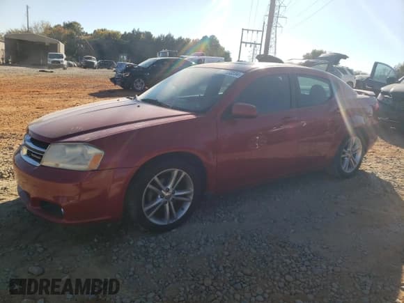 ✅ 2011 Dodge Avenger Heat • VIN: 1B3BD1FG6BN508889 • Лот: 77122234. Опубликован ранее на Copart с пробегом 110 468 миль. Бесплатный доступ к архиву аукционных продаж из США и подробный отчёт об истории автомобиля на DreamBid. Изображение 1.