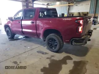 ✅ 2020 Chevrolet Silverado 1500 LT Trail Boss • VIN: 1GCPYFED7LZ277296 • Lot: 70701284. Wystawiony na Copart z przebiegiem 163 044 mil. Bezpłatny archiwum sprzedaży aukcyjnych z USA i szczegółowy raport historii pojazdu na DreamBid. Zdjęcie 2.