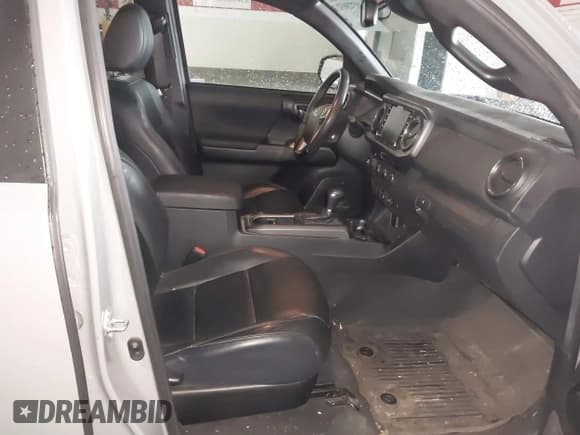 ✅ 2021 Toyota Tacoma SR5 • VIN: 3TMDZ5BN5MM114494 • Лот: 41723032. Опубликован ранее на IAAI с пробегом 54 477 миль. Бесплатный доступ к архиву аукционных продаж из США и подробный отчёт об истории автомобиля на DreamBid. Изображение 5.