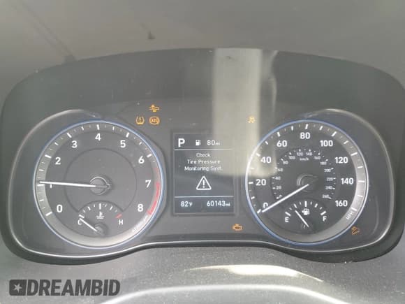 ✅ 2020 Hyundai Kona SE • VIN: KM8K12AAXLU522846 • Лот: 71291164. Опубликован ранее на Copart с пробегом 60 143 миль. Бесплатный доступ к архиву аукционных продаж из США и подробный отчёт об истории автомобиля на DreamBid. Изображение 9.