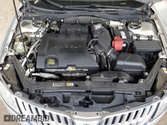 ✅ 2010 Lincoln MKZ • VIN: 3LNHL2JC9AR624150 • Lot: 56308345. Listed on Copart with 96,318 mi. Free auction sales archive from the USA and detailed vehicle history report at DreamBid. Image 11.