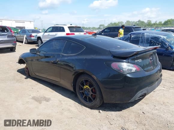 ✅ 2010 Hyundai Genesis Coupe Grand Touring • VIN: KMHHU6KH0AU013012 • Lot: 42587522. Listed on IAAI with 141,691 mi. Free auction sales archive from the USA and detailed vehicle history report at DreamBid. Image 3.