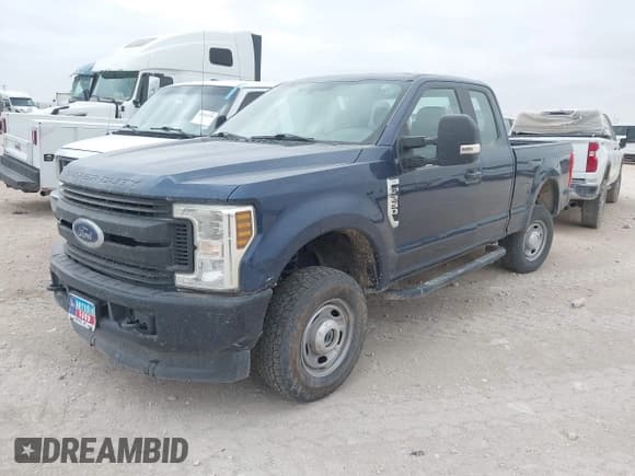 ✅ 2018 Ford F-250 XL • VIN: 1FT7X2B68JEB42589 • Lot: 42105402. Listed on IAAI with 295,044 mi. Free auction sales archive from the USA and detailed vehicle history report at DreamBid. Image 16.