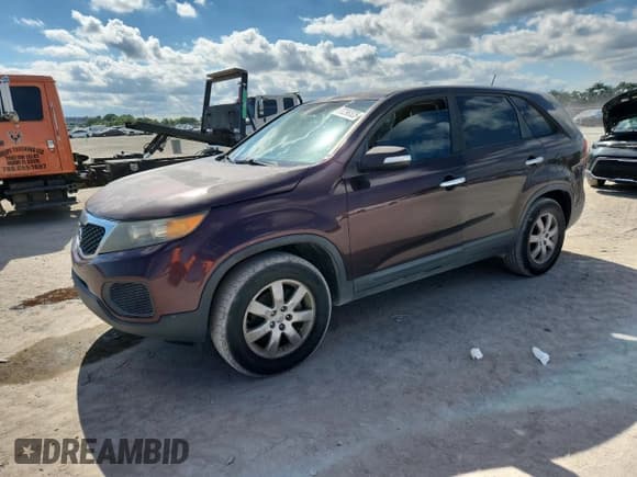 ✅ 2012 Kia Sorento LX • VIN: 5XYKT3A18CG303194 • Lot: 93296525. Listed on Copart with 166,216 mi. Free auction sales archive from the USA and detailed vehicle history report at DreamBid. Image 1.