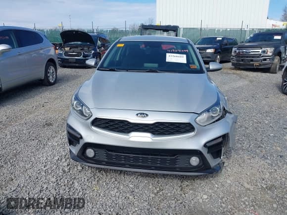 ✅ 2019 Kia Forte LXS • VIN: 3KPF24AD4KE095492 • Lot: 41968689. Listed on IAAI with 89,652 mi. Free auction sales archive from the USA and detailed vehicle history report at DreamBid. Image 12.