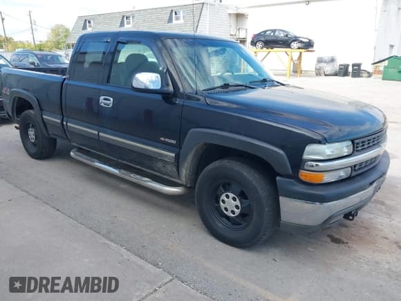 ✅ 2000 Chevrolet Silverado 1500 • VIN: 1GCEK19V8YE364816 • Lot: 43410219. Wystawiony na IAAI z przebiegiem 199 597 mil. Bezpłatny archiwum sprzedaży aukcyjnych z USA i szczegółowy raport historii pojazdu na DreamBid. Zdjęcie 1.