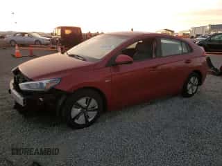 ✅ 2020 Hyundai Ioniq Blue • VIN: KMHC65LC1LU231271 • Лот: 80688734. Размещён на Copart с пробегом 75 838 миль миль. Получите бесплатный доступ к архиву аукционных продаж из США и посмотрите подробный отчёт об истории автомобиля на DreamBid. Изображение 1.