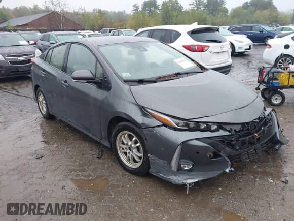 2017 Toyota Prius Plus с VIN JTDKARFP2H3032165, выставлен на аукционе IAAI как лот 43298667 с пробегом 51 567 миль миль и . История ставок и продаж доступна на DreamBid. Изображение 13.