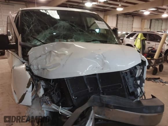 ✅ 2014 GMC Savana Cargo • VIN: 1GTW7FCA5E1906322 • Lot: 41617638. Listed on IAAI with Not provided. Free auction sales archive from the USA and detailed vehicle history report at DreamBid. Image 12.