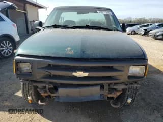 ✅ 1996 Chevrolet S-10 • VIN: 1GCCT14WXT8135551 • Лот: 50912545. Опубликован ранее на Copart с пробегом 163 135 миль. Бесплатный доступ к архиву аукционных продаж из США и подробный отчёт об истории автомобиля на DreamBid. Изображение 5.