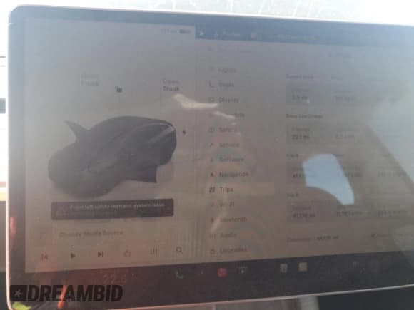 ✅ 2023 Tesla Model Y Long Range • VIN: 7SAYGAEE9PF715026 • Lot: 70555855. Wystawiony na Copart z przebiegiem 41 176 mil. Bezpłatny archiwum sprzedaży aukcyjnych z USA i szczegółowy raport historii pojazdu na DreamBid. Zdjęcie 9.