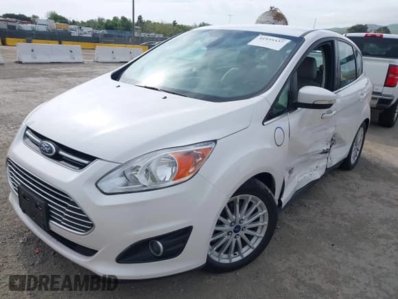 ✅ 2016 Ford C-Max SEL • VIN: 1FADP5CUXGL102011 • Lot: 41935337. Wystawiony na IAAI z przebiegiem 95 279 mil. Bezpłatny archiwum sprzedaży aukcyjnych z USA i szczegółowy raport historii pojazdu na DreamBid. Zdjęcie 17.
