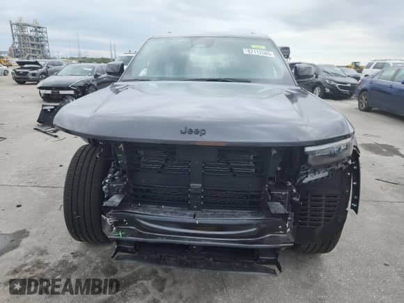 2025 Jeep Grand Cherokee Altitude X with VIN 1C4RJGAG4SC288793, listed as a Copart auction lot 82112585 with 4,303 mi miles and Salvage title. Bid and sale history available at DreamBid. Image 5.