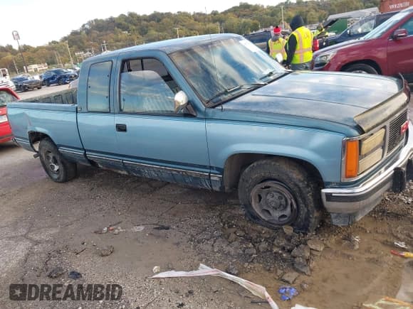 ✅ 1991 GMC Sierra 1500 • VIN: 2GTEC19K6M1524089 • Лот: 43578682. Опубликован ранее на IAAI с пробегом 229 455 миль. Бесплатный доступ к архиву аукционных продаж из США и подробный отчёт об истории автомобиля на DreamBid. Изображение 13.